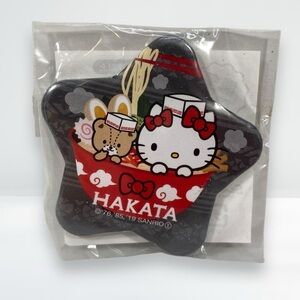 Hello Kitty Tiny Chum Sanrio 2019 Japanese Star Pin